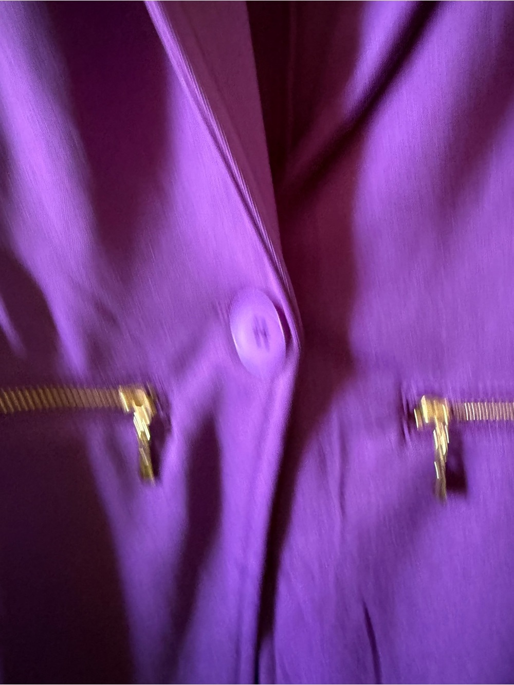 Genhoo Violet Single-Button Blazer with Gold Zippers - Picture 5 of 8